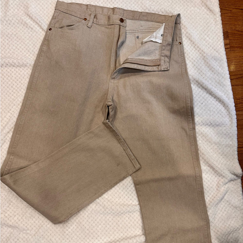 Men’s Wrangler jeans